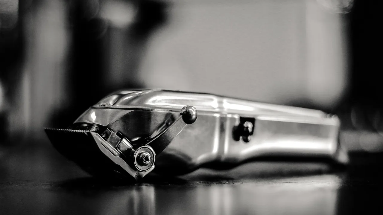 machine, barber, barbershop, beard, stylist, hairdressing, hair, cutting machine, barber, barber, barber, barbershop, barbershop, barbershop, barbershop, barbershop. What does barbershop insurance actually cover, and what does it cost?