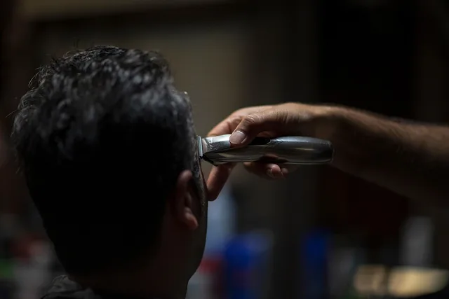 electric shaver, barber shop, job, work, lifestyle, occupation, business, everyday, hair, jorj barber, electric shaver, electric shaver, electric shaver, barber shop, barber shop, barber shop, barber shop, barber shop, job. Winter chair turnover in the Prairies and the -30C no-show problem